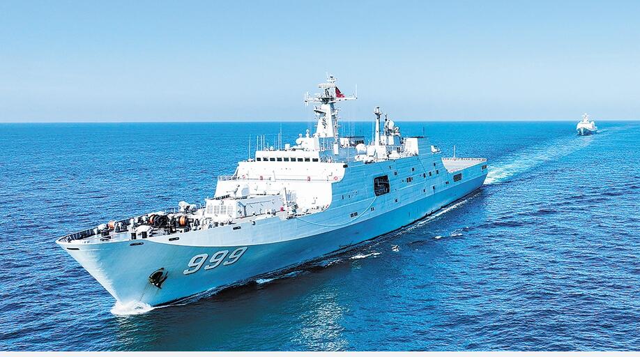 设险局练硬功，海军某支队组织舰艇编队开展多科目训练